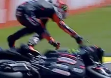 MotoGP 2026. GP di Germania. Brutta caduta per Marco Bezzecchi: clavicola rotta, si deve operare [VIDEO]