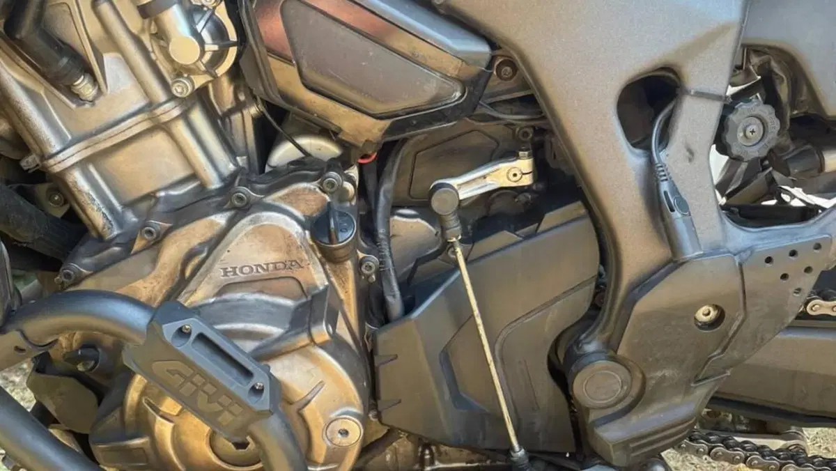 Honda Africa Twin CRF 1000L (2016 - 17)  (3)