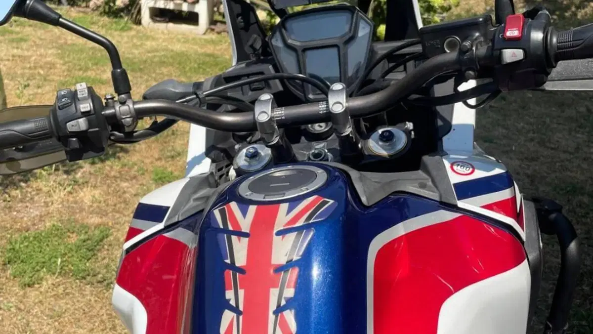 Honda Africa Twin CRF 1000L (2016 - 17)  (5)