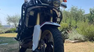 Honda Africa Twin CRF 1000L (2016 - 17)  (13)