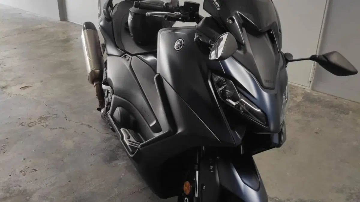 Yamaha T-Max 560 Tech Max (2022 - 24)  (3)