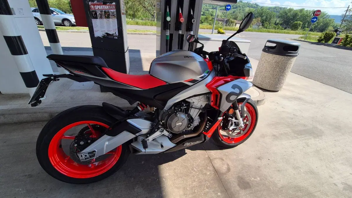 Aprilia Tuono 660 (2021 - 25)  (2)