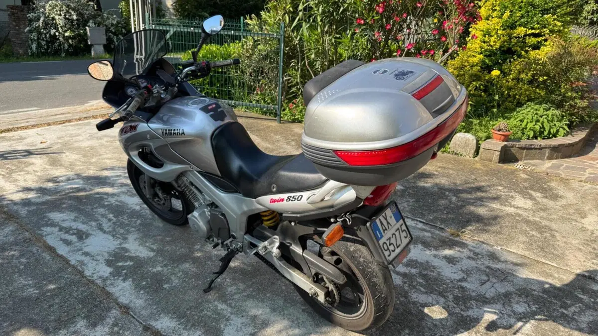 Yamaha TDM 850 (1996 - 01)  (3)