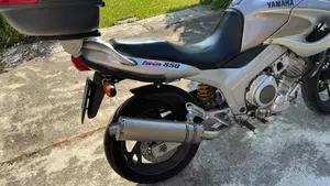 Yamaha TDM 850 (1996 - 01)  (4)