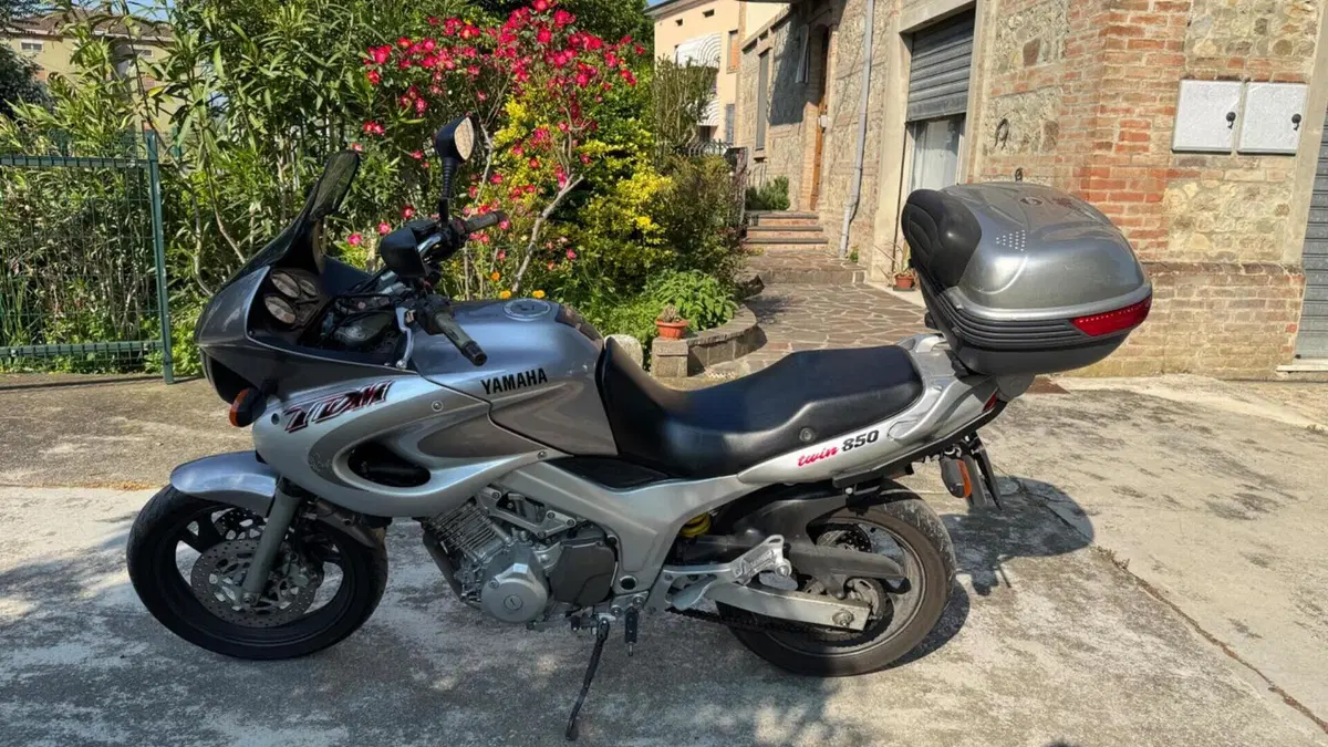 Yamaha TDM 850 (1996 - 01)  (7)