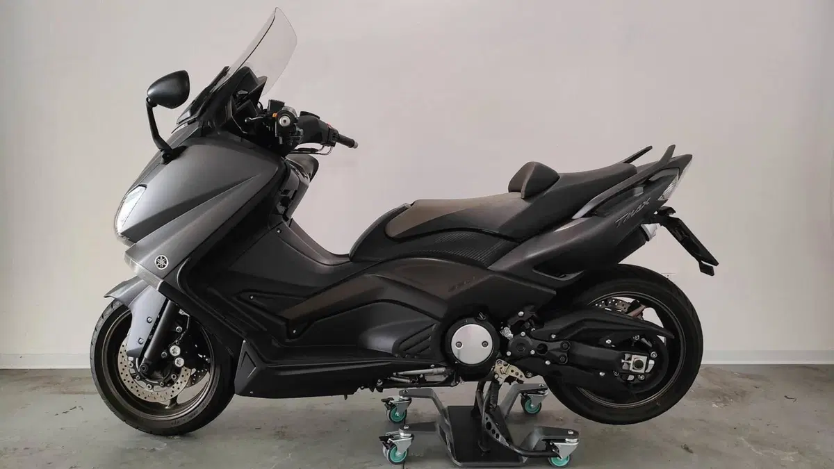Yamaha T-Max 530 (2012 - 14)  (2)