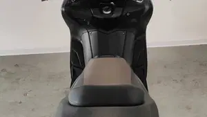 Yamaha T-Max 530 (2012 - 14)  (3)
