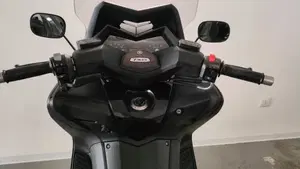 Yamaha T-Max 530 (2012 - 14)  (5)