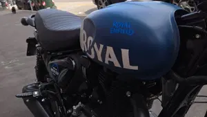 Royal Enfield HNTR 350 (2022 - 26)  (2)