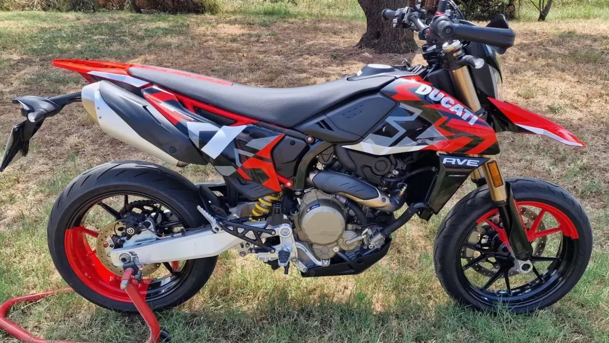 Ducati Hypermotard 698 Mono RVE (2024 - 26)  (2)