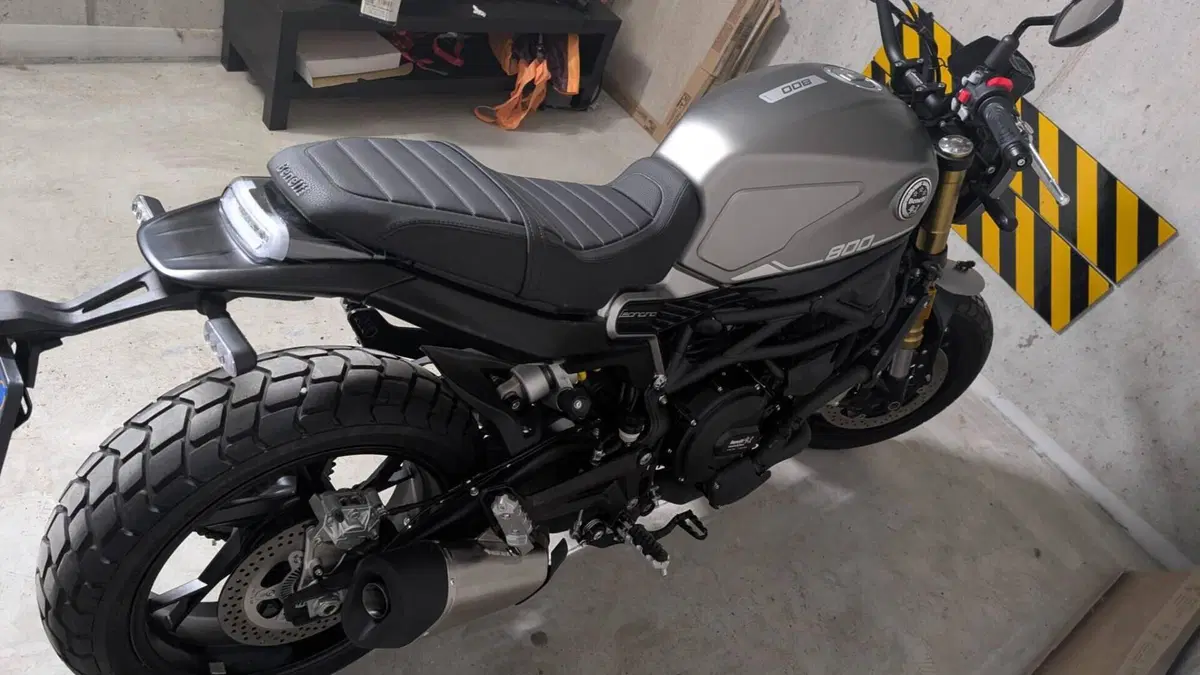 Benelli Leoncino 800 (2022 - 26)  (5)