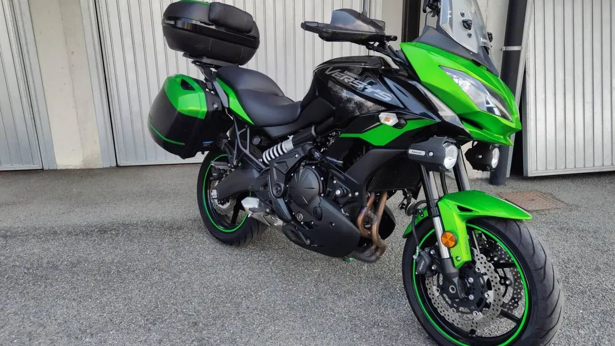Kawasaki Versys 650 Grand Tourer (2021) 