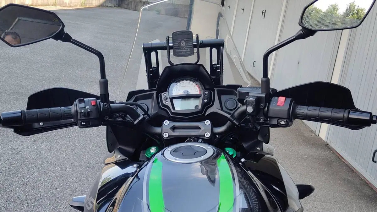 Kawasaki Versys 650 Grand Tourer (2021)  (2)