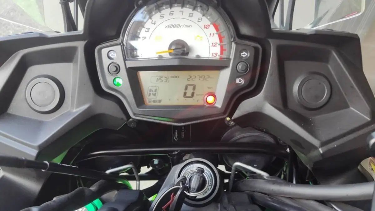 Kawasaki Versys 650 Grand Tourer (2021)  (7)
