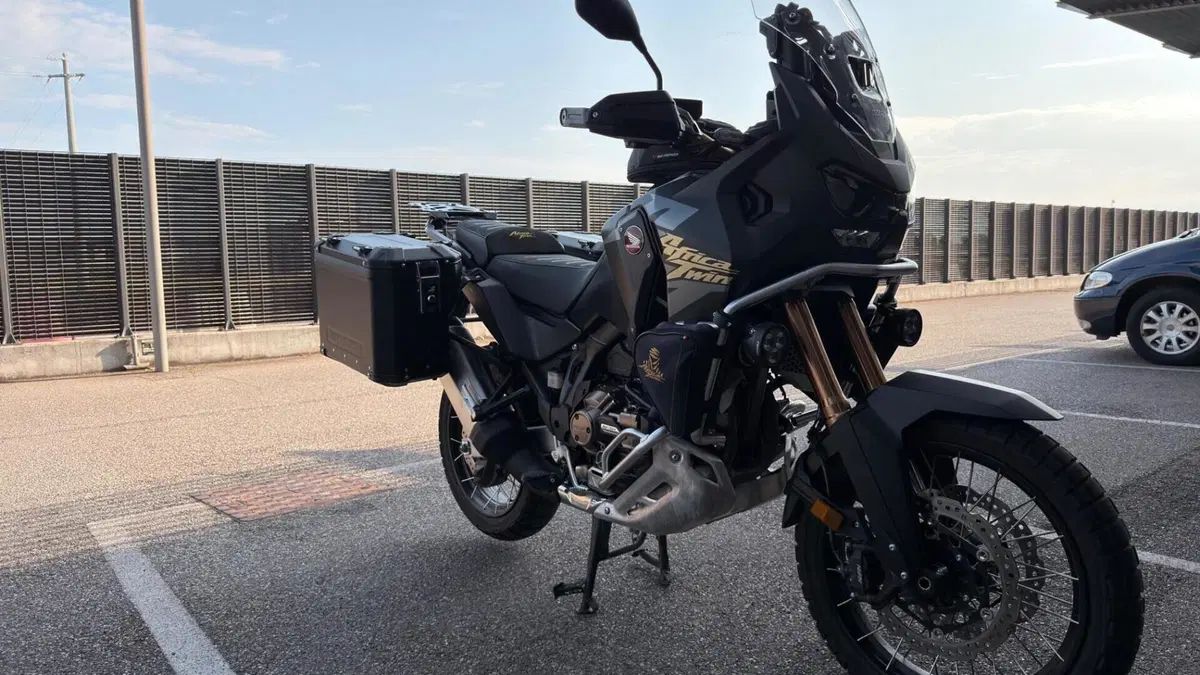 Honda Africa Twin CRF 1100L Adventure Sports (2024 - 26)  (2)