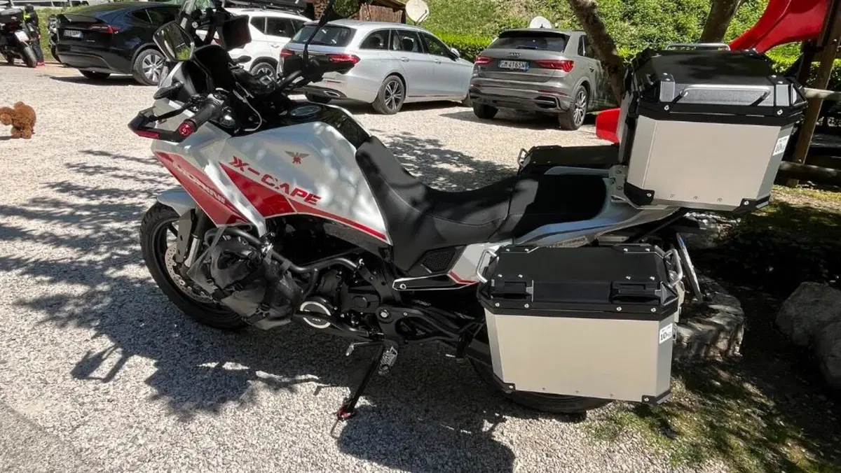 Moto Morini X-Cape 650 (2021 - 26)  (5)