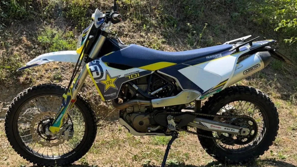 Husqvarna 701 Enduro (2021)  (2)