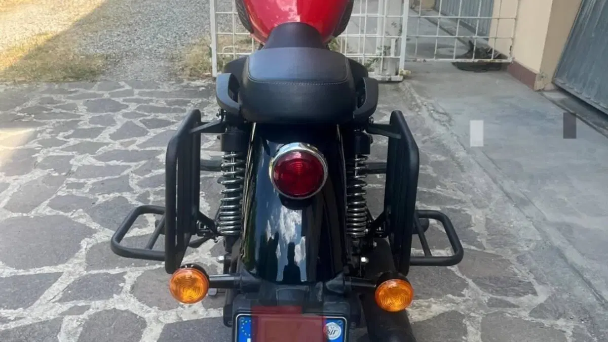 Royal Enfield Meteor 350 (2021 - 26)  (2)