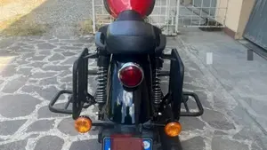 Royal Enfield Meteor 350 (2021 - 26)  (2)