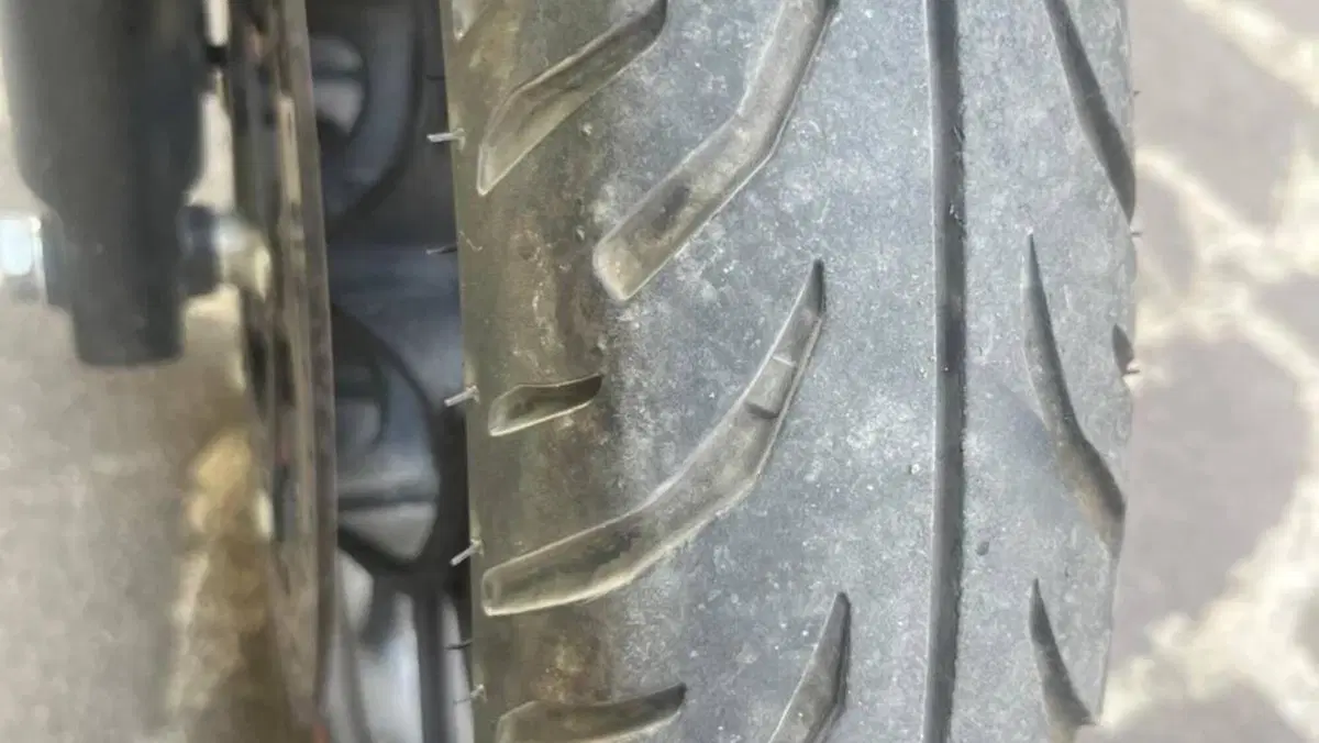 Royal Enfield Meteor 350 (2021 - 26)  (9)
