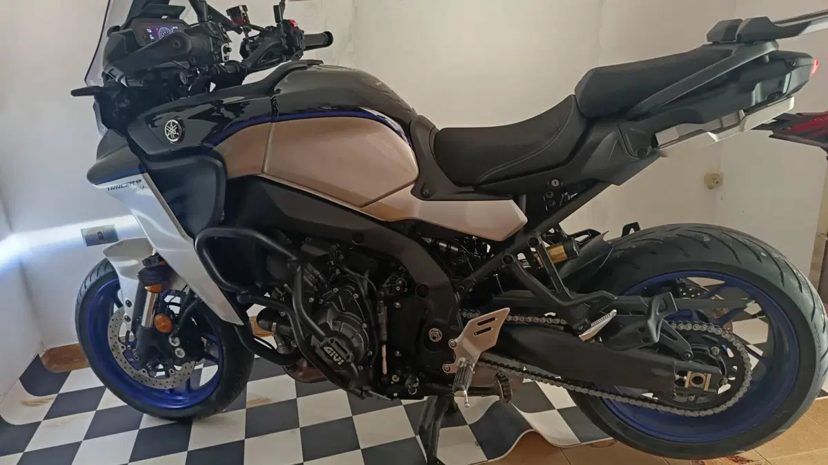 Yamaha Tracer 9 GT+ (2023 - 24)  (11)