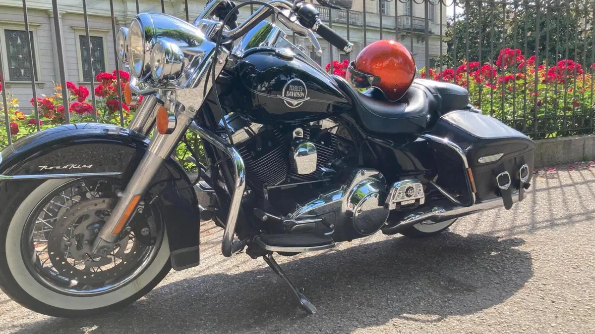 Harley-Davidson 1584 Road King Classic (2007 - 10) - FLHRC  (4)