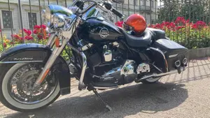 Harley-Davidson 1584 Road King Classic (2007 - 10) - FLHRC  (4)