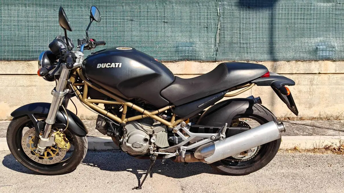 Ducati Monster 620 I.E. Dark (2002) 