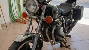 Honda  