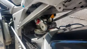 Yamaha YZF R6 (2001 - 02)  (3)