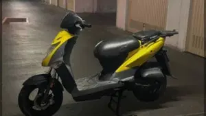 Kymco Agility 50 4T (2005 - 06)  (2)