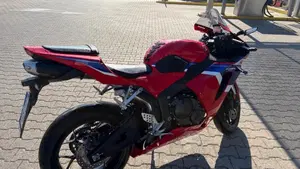 Honda CBR 600 RR (2024 - 26)  (3)