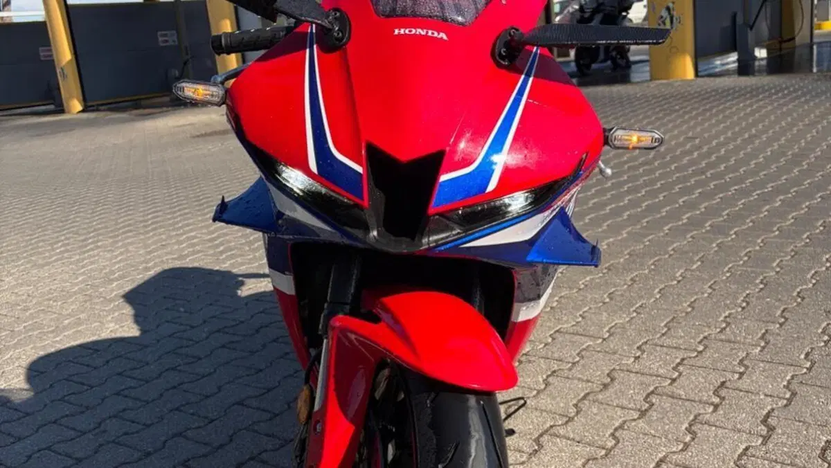 Honda CBR 600 RR (2024 - 26)  (7)