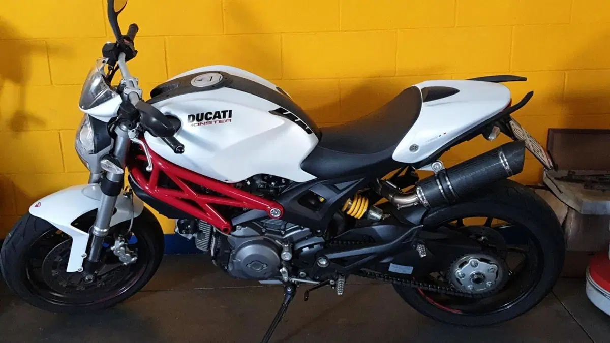 Ducati Monster 796 (2010 - 13) 