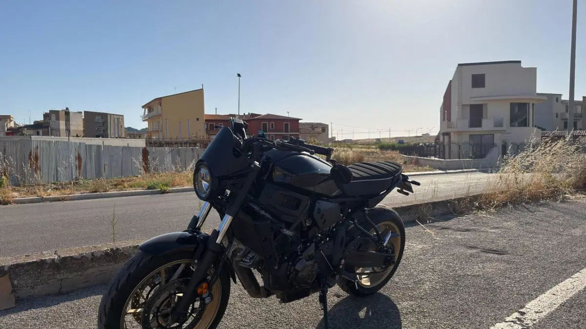Yamaha XSR 700 (2022 - 26)  (8)