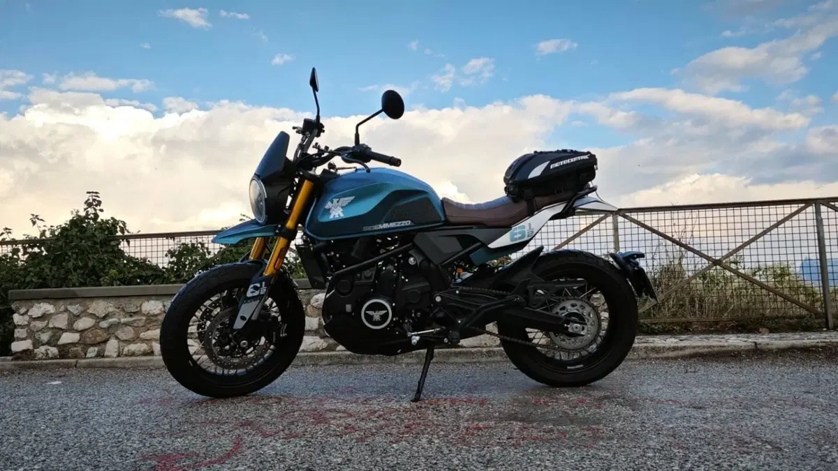Moto Morini SEIEMMEZZO SCR (2022 - 26)  (3)