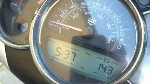 Piaggio Beverly 300 i.e. (2010 - 16)  (9)