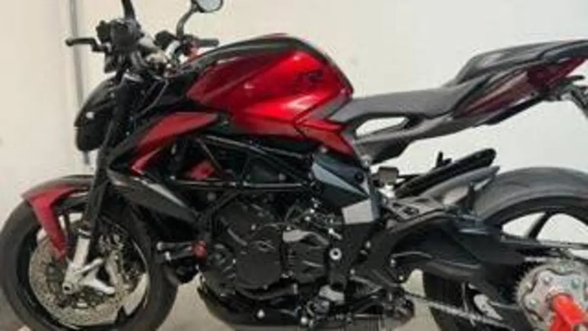 MV Agusta Brutale 800 RR (2021 - 25)  (2)