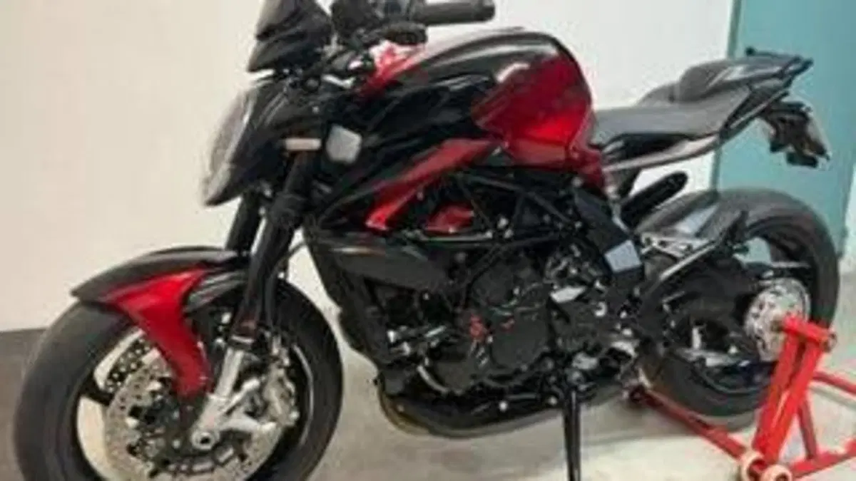 MV Agusta Brutale 800 RR (2021 - 25)  (3)