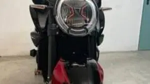 MV Agusta Brutale 800 RR (2021 - 25)  (8)
