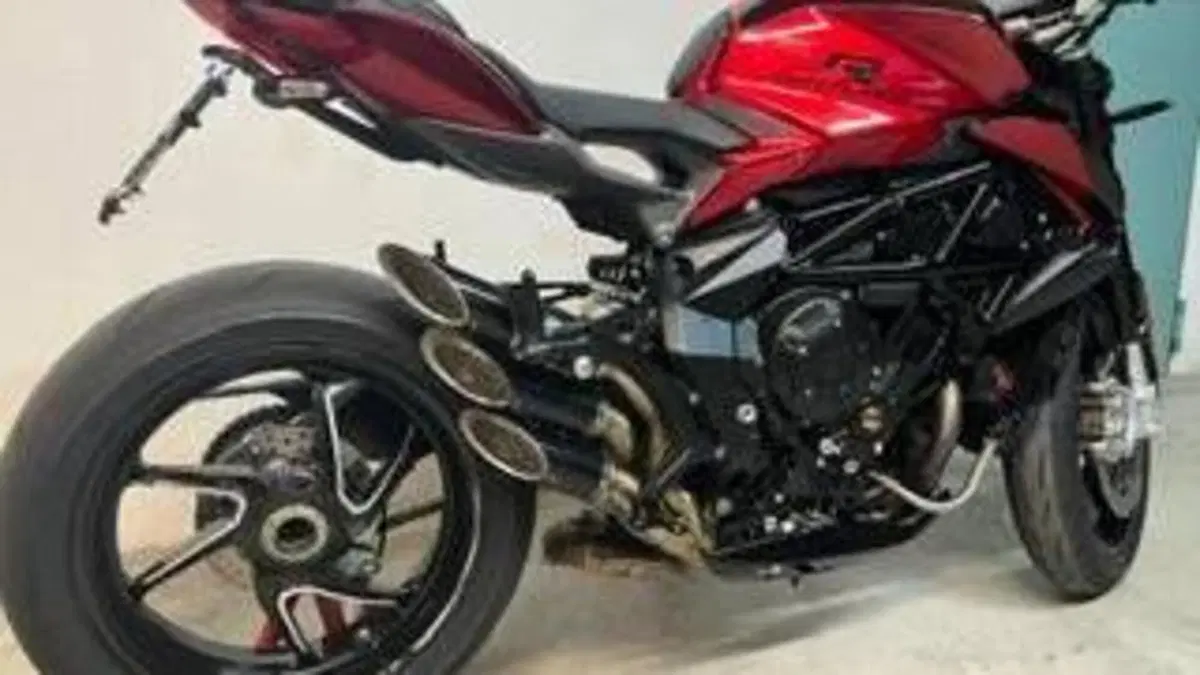 MV Agusta Brutale 800 RR (2021 - 25)  (10)