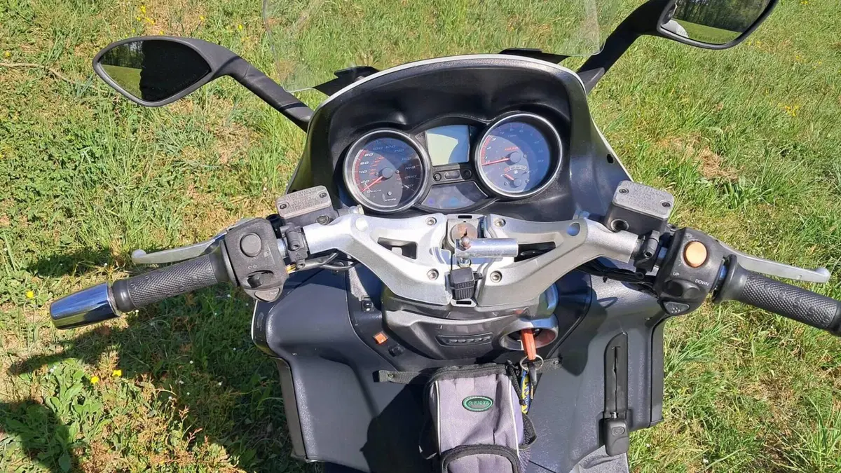 Gilera GP 800  (6)