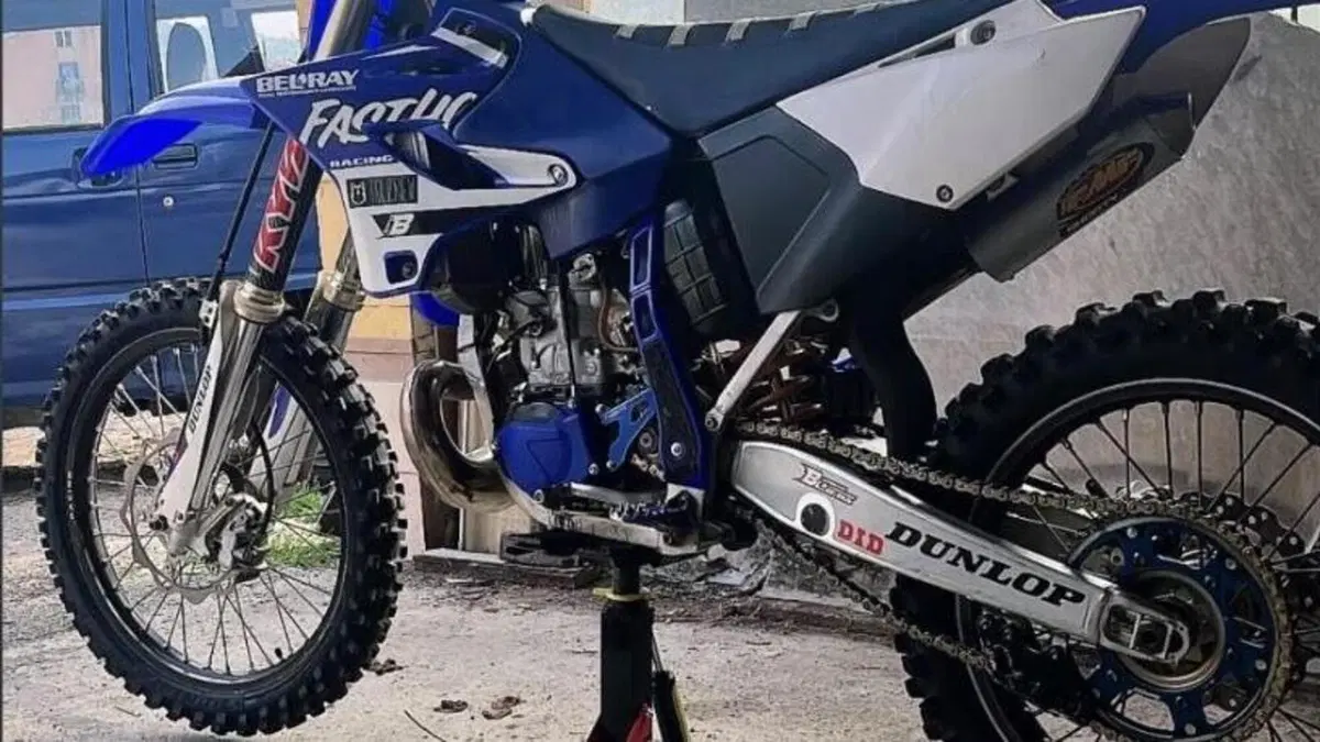 Yamaha YZ 250 (2012)  (4)