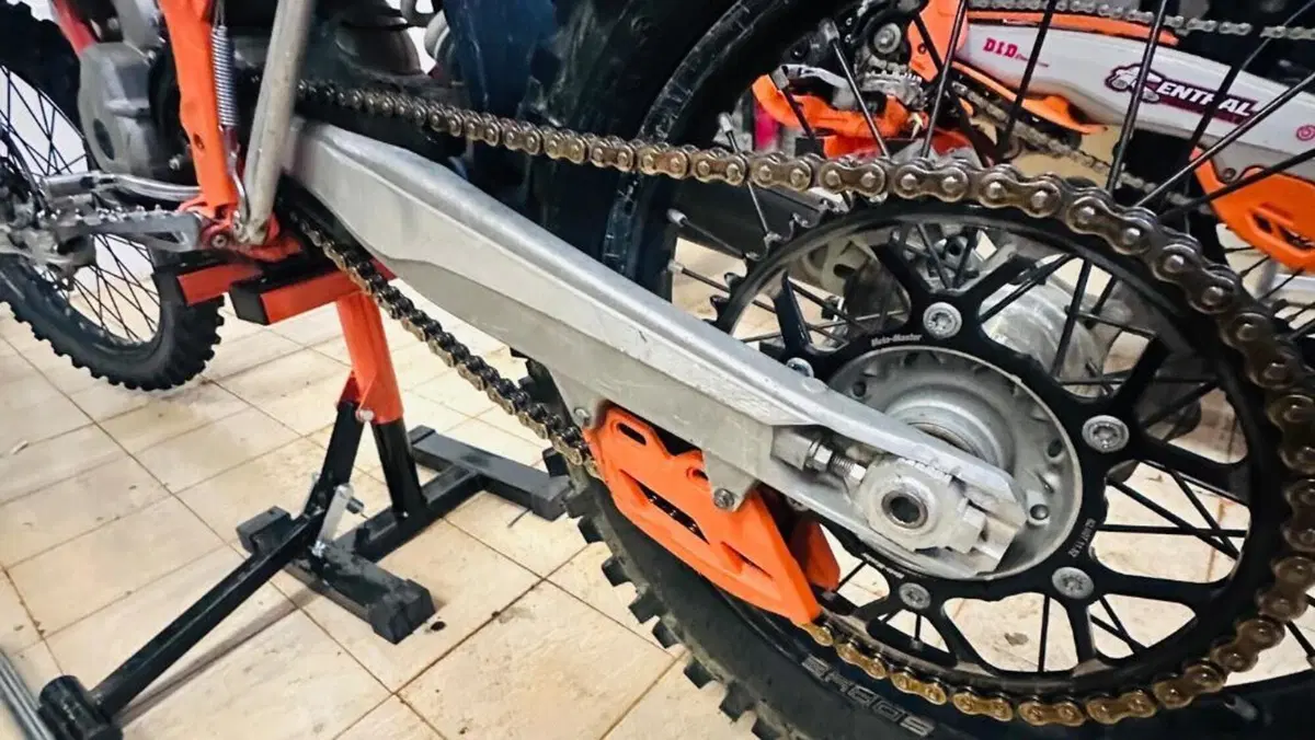 KTM 250 EXC-F Six Days (2021)  (4)
