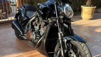 Yamaha VMAX (2008 - 17) usata