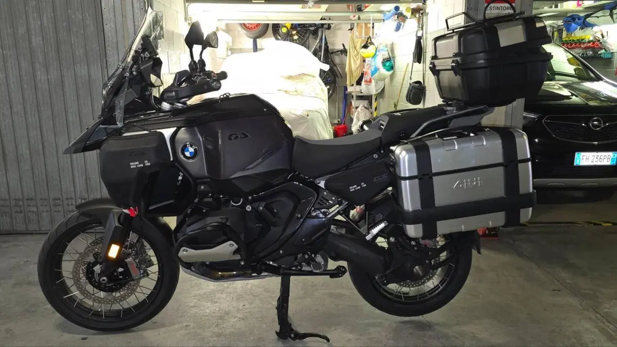 Bmw R 1300 GS Adventure Triple Black (2025 - 26)  (7)