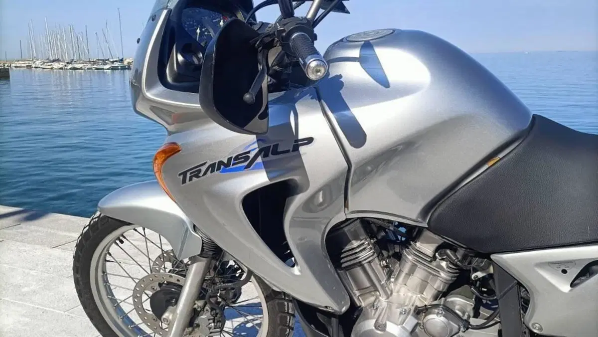 Honda Transalp XL 650V (2000 - 04)  (2)