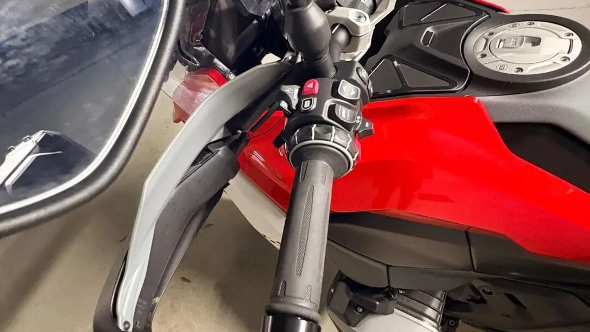 Bmw R 1300 GS ASA (2024 - 26)  (9)