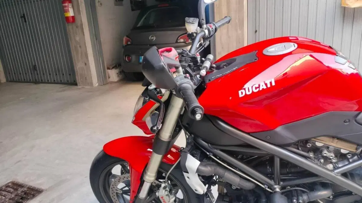 Ducati Streetfighter (2009 - 12) 