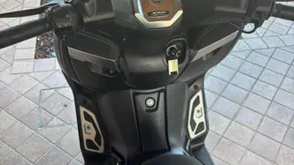 Yamaha X-Max 400 Iron Max ABS (2016) usata